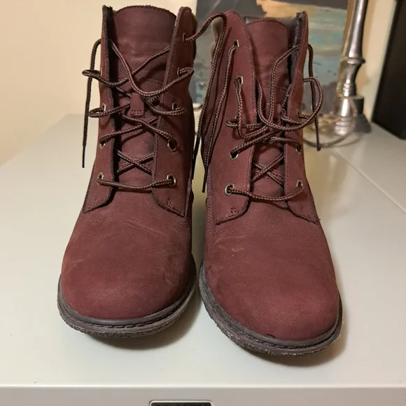Timberland wine color wedge female boots 9 - Picture 3 of 6